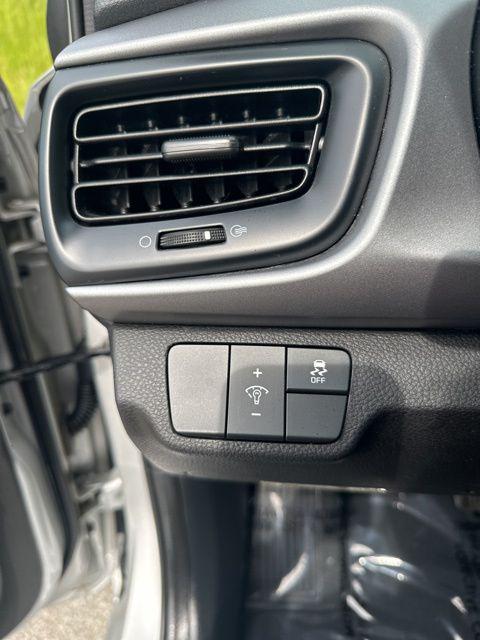 2023 Kia Rio LX