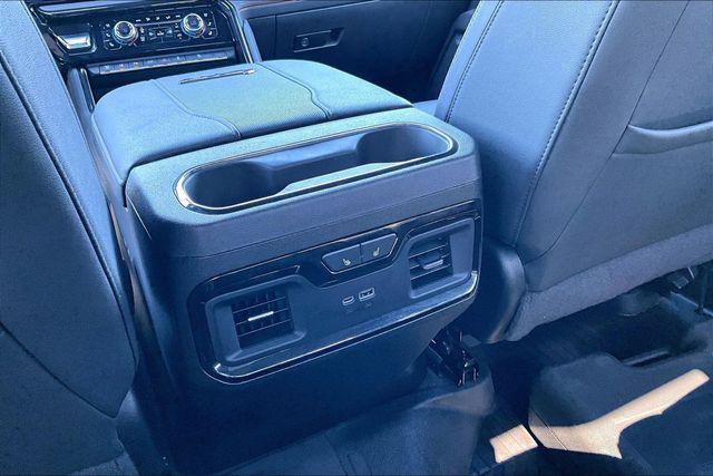 2024 GMC Sierra 3500HD 4WD Crew Cab Long Bed AT4