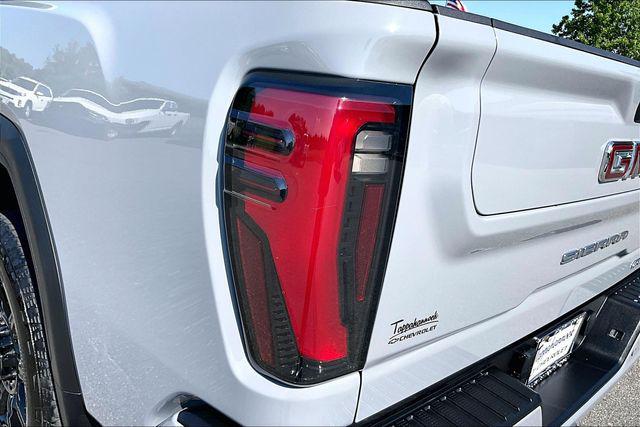2024 GMC Sierra 3500HD 4WD Crew Cab Long Bed AT4