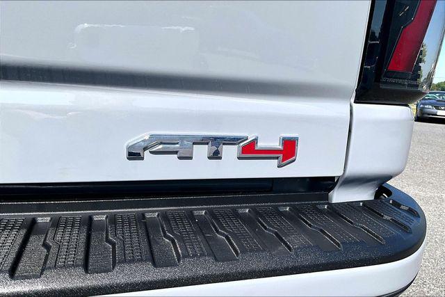 2024 GMC Sierra 3500HD 4WD Crew Cab Long Bed AT4