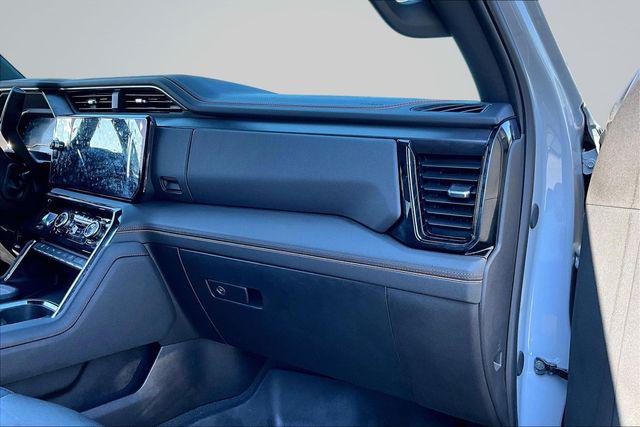 2024 GMC Sierra 3500HD 4WD Crew Cab Long Bed AT4