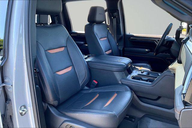 2024 GMC Sierra 3500HD 4WD Crew Cab Long Bed AT4