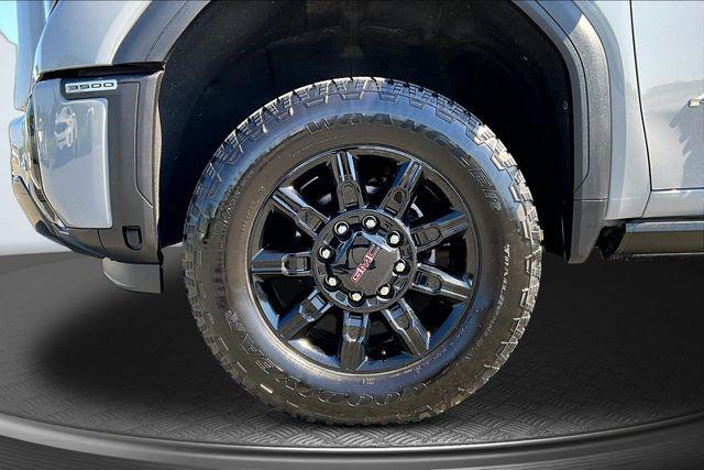 2024 GMC Sierra 3500HD 4WD Crew Cab Long Bed AT4