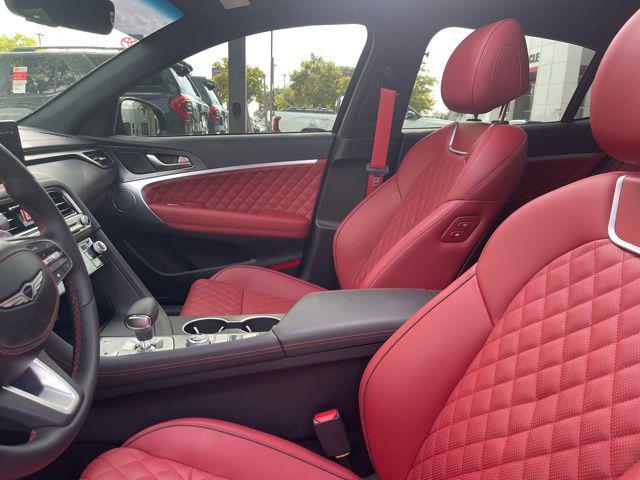 2025 Genesis G70 3.3T RWD Sport Advanced