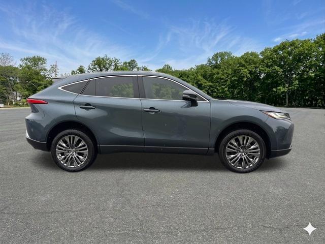 2024 Toyota Venza XLE