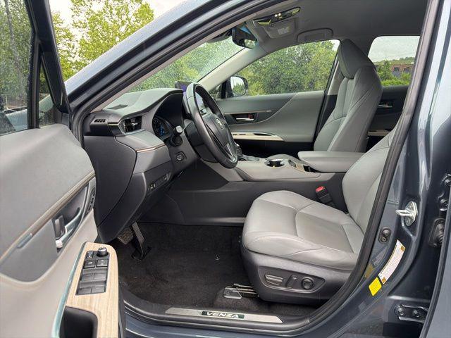 2024 Toyota Venza XLE