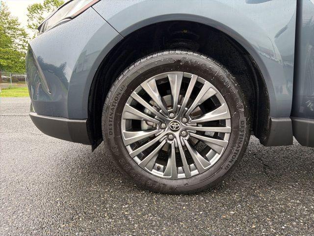 2024 Toyota Venza XLE