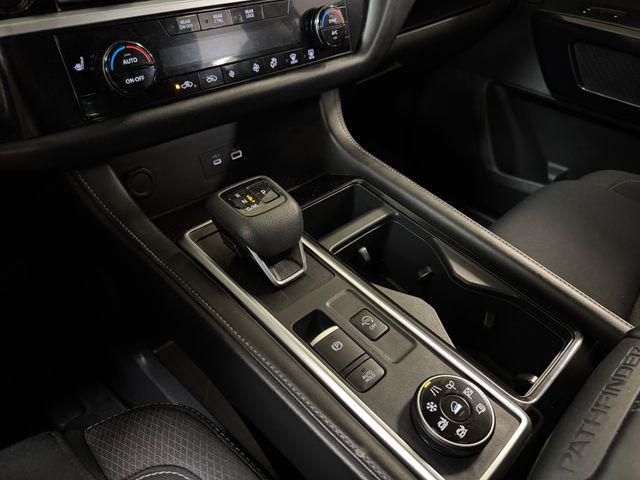 2025 Nissan Pathfinder SV 4WD