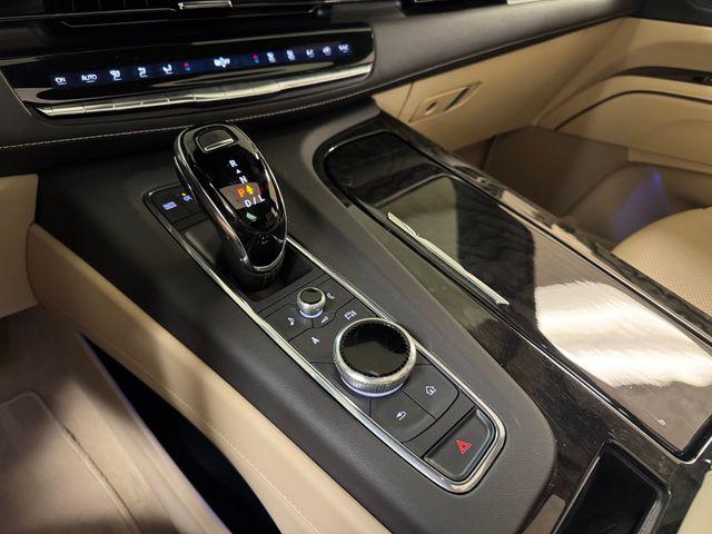 2023 Cadillac Escalade 4WD Premium Luxury