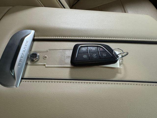 2023 Cadillac Escalade 4WD Premium Luxury