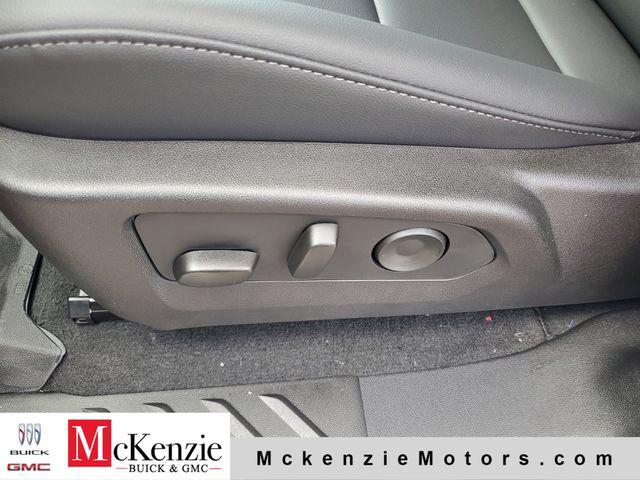 2026 GMC Canyon Elevation, RWD