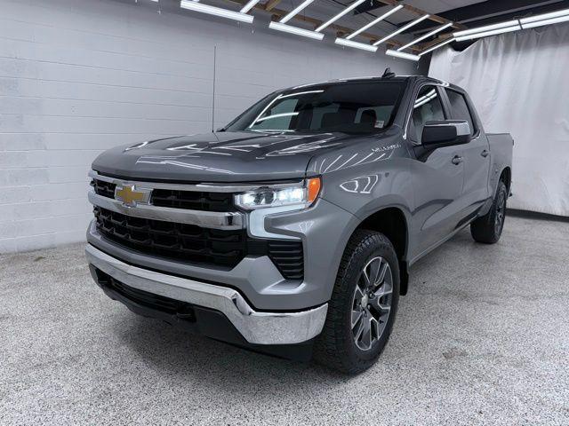 2023 Chevrolet Silverado 1500 4WD Crew Cab Short Bed LT with 2FL
