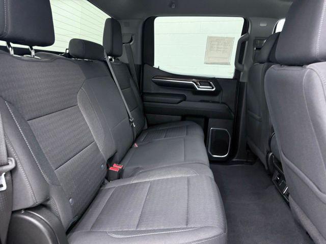 2023 Chevrolet Silverado 1500 4WD Crew Cab Short Bed LT with 2FL
