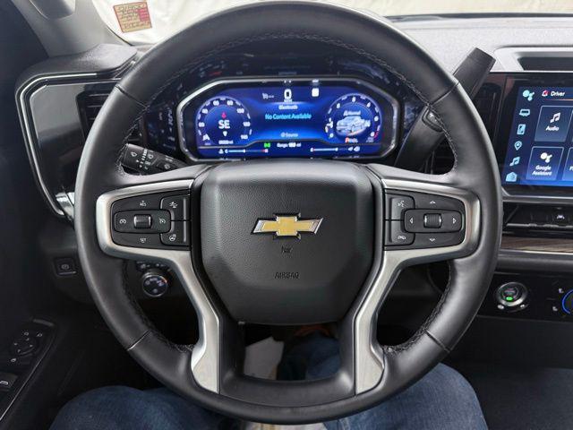2023 Chevrolet Silverado 1500 4WD Crew Cab Short Bed LT with 2FL