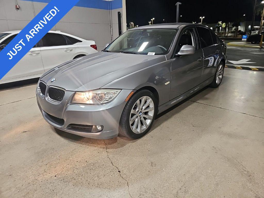 2011 BMW 3 Series 328i Sedan's photo