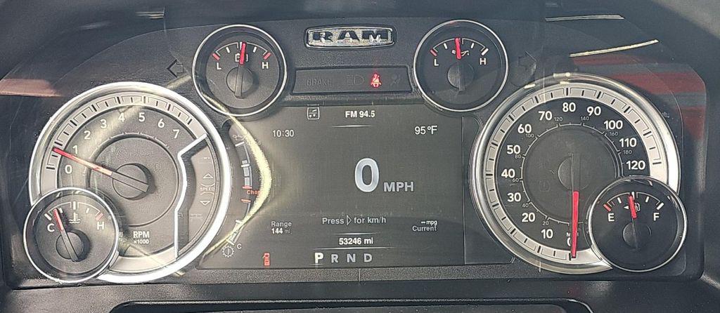 2022 Ram 1500 Classic SLT Crew Cab 4x4 5'7" Box