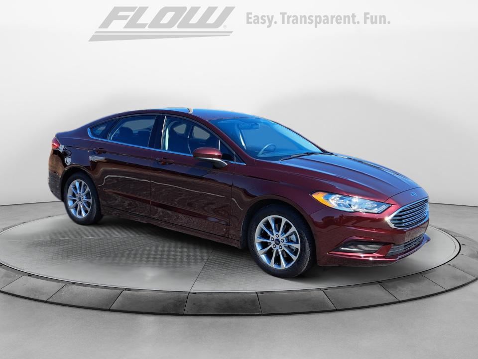 2017 Ford Fusion SE FWD's photo