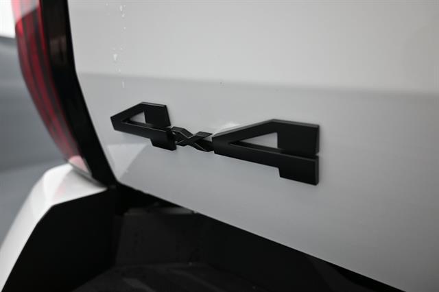 2026 Toyota Tundra SR5 CrewMax 5.5' Bed