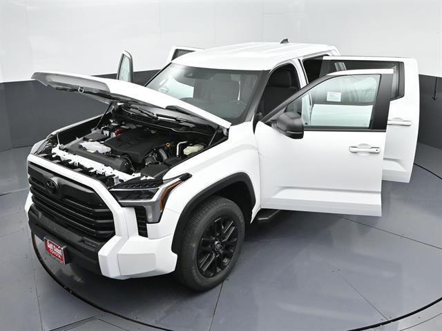 2026 Toyota Tundra SR5 CrewMax 5.5' Bed