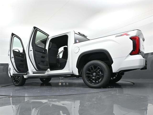 2026 Toyota Tundra SR5 CrewMax 5.5' Bed