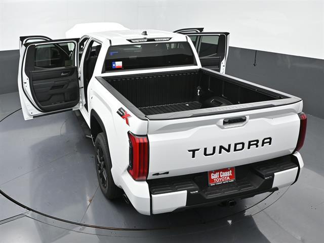 2026 Toyota Tundra SR5 CrewMax 5.5' Bed
