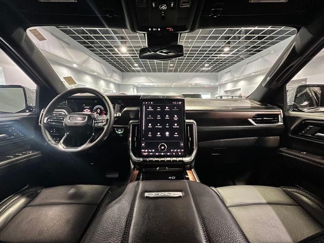 2025 GMC Yukon XL 4WD Denali