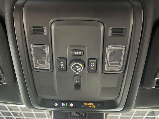 2025 GMC Yukon XL 4WD Denali