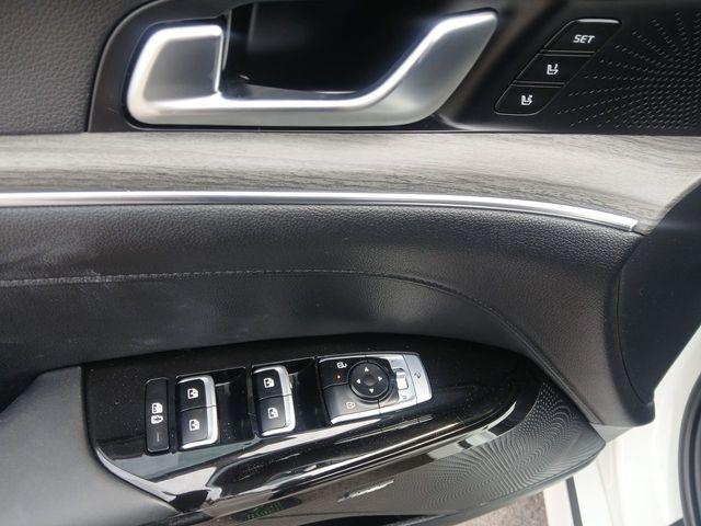 2025 Kia K5 EX
