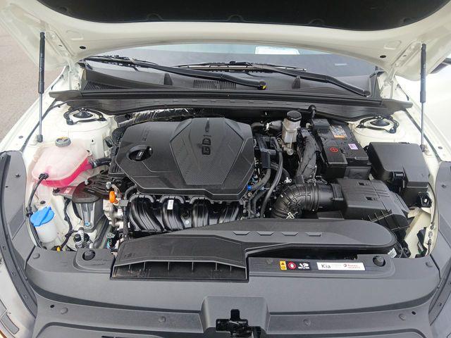 2025 Kia K5 EX