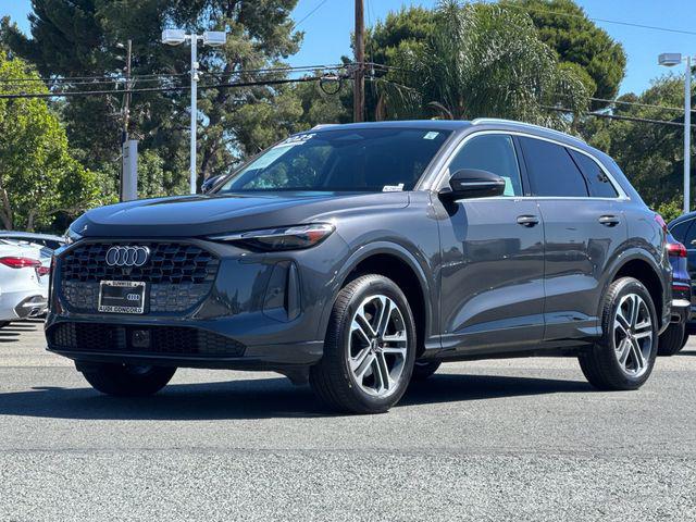 2025 Audi Q5 Premium TFSI quattro S tronic