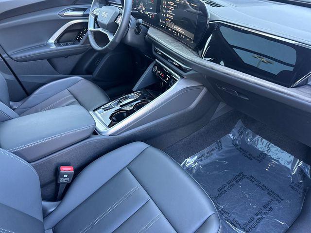 2025 Audi Q5 Premium TFSI quattro S tronic