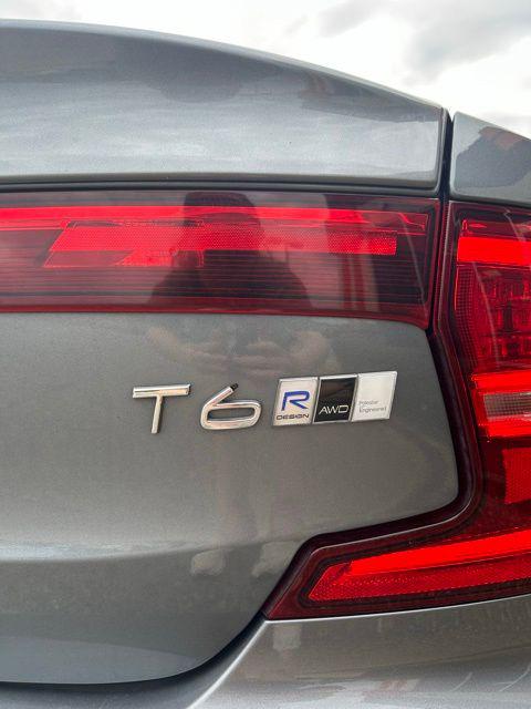 2020 Volvo S90 T6 R-Design