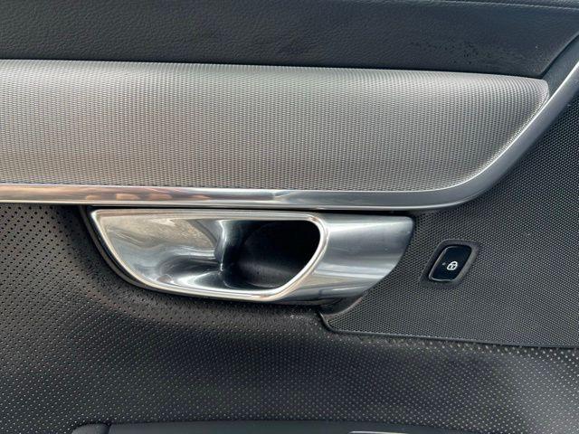 2020 Volvo S90 T6 R-Design