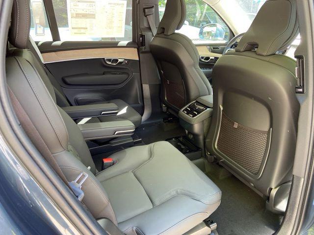 2026 Volvo XC90 Plus, B6 AWD Gas (mild hybrid), Gasoline, Bright, 6 Seats