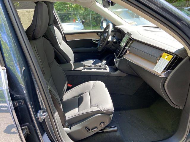 2026 Volvo XC90 Plus, B6 AWD Gas (mild hybrid), Gasoline, Bright, 6 Seats