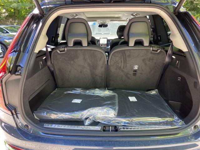 2026 Volvo XC90 Plus, B6 AWD Gas (mild hybrid), Gasoline, Bright, 6 Seats