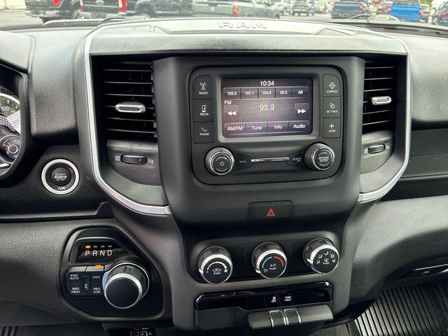 2022 Ram 1500 Big Horn Quad Cab 4x4 6'4" Box