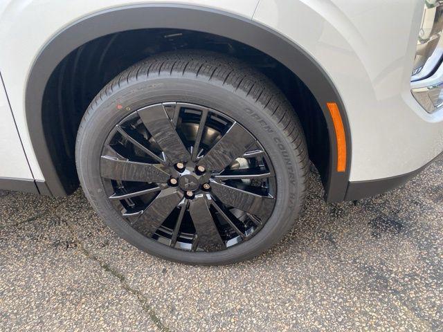 2026 Mitsubishi Outlander LE 1.5T 2WD