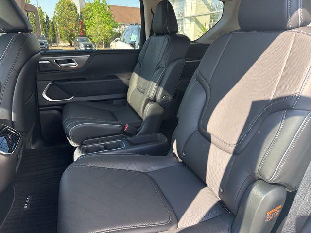 2026 INFINITI QX80 LUXE AWD