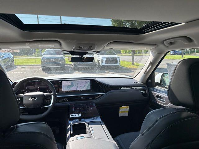 2026 INFINITI QX80 LUXE AWD