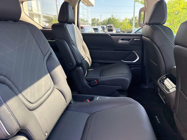 2026 INFINITI QX80 LUXE AWD