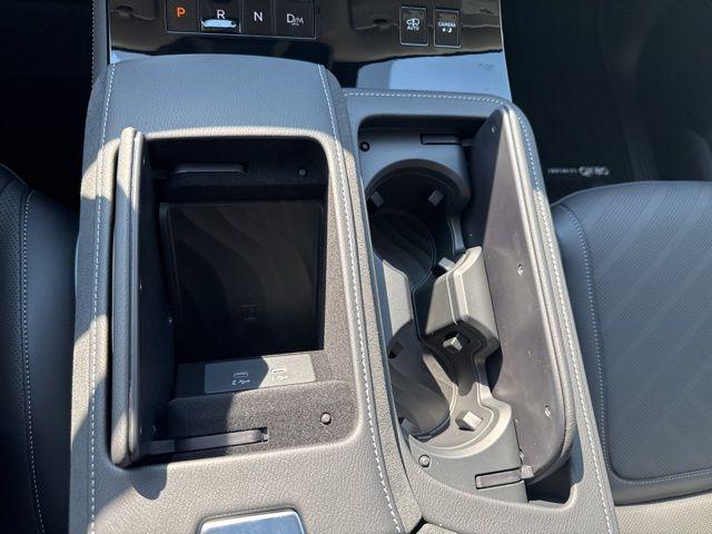 2026 INFINITI QX80 LUXE AWD