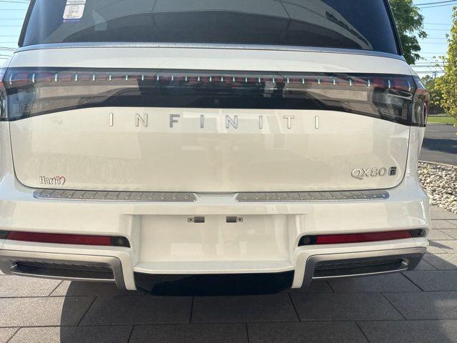 2026 INFINITI QX80 LUXE AWD