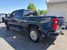 2022 Chevrolet Silverado 3500HD 4WD Crew Cab Standard Bed High Country