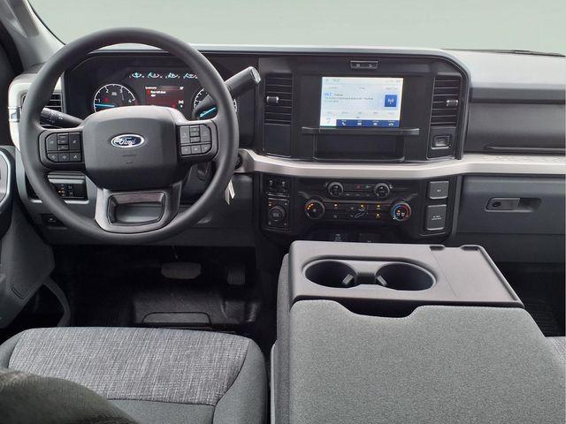 2026 Ford F-350 XLT
