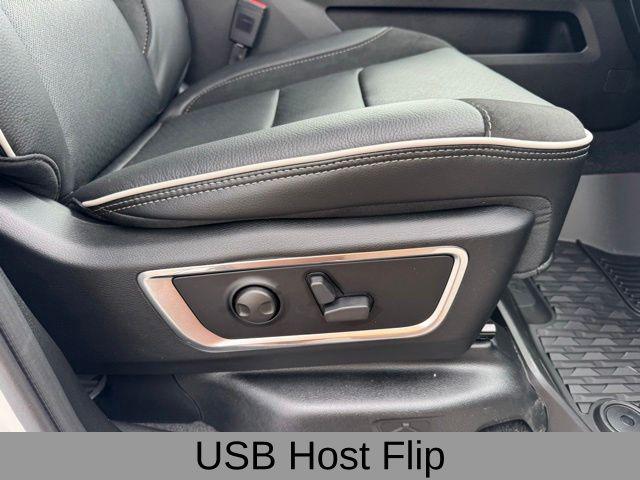2026 Ram 1500 Laramie Crew Cab 4x4 57 Box