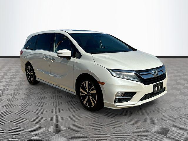 2019 Honda Odyssey Elite's photo