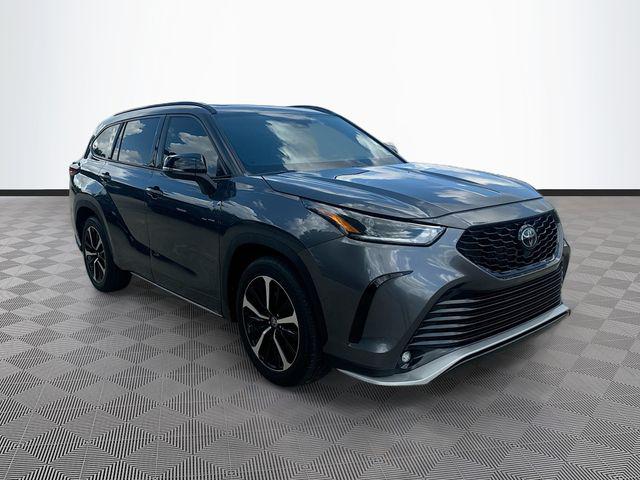 2022 Toyota Highlander XSE 4x2 V6's photo