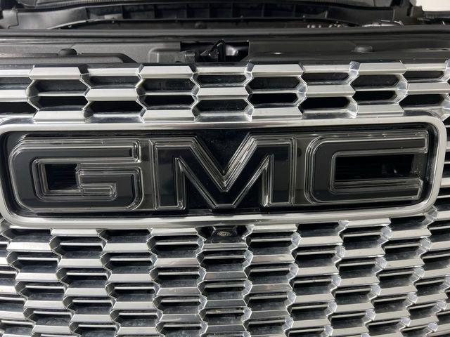 2023 GMC Yukon 4WD Denali