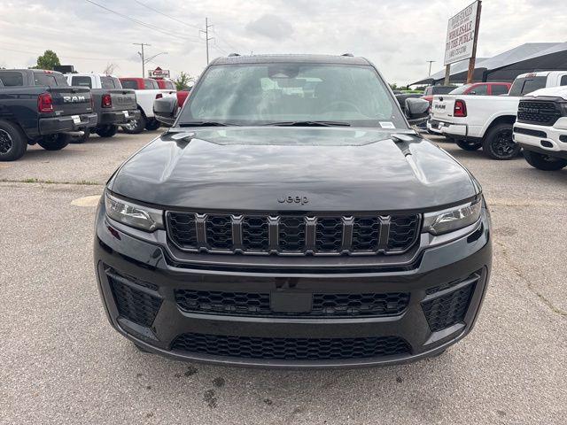 2026 Jeep Grand Cherokee Altitude 4x2